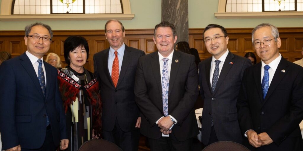 Group photo of key guests at the Global Cities New Zealand Forum 2022. From left to right: Mr Ockchae Yoon, Hiromi Morris, HE Mr Tom Udall, Mayor Grant Smith, HE Dr Wang Xiaolong, and HE Mr Ito Koichi.