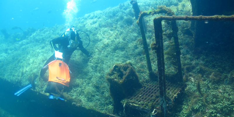 Diving the MV Rena wreck on the Astrolabe Reef (1).JPG