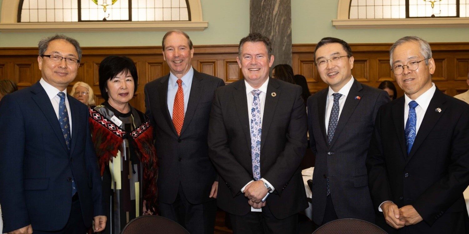 Group photo of key guests at the Global Cities New Zealand Forum 2022. From left to right: Mr Ockchae Yoon, Hiromi Morris, HE Mr Tom Udall, Mayor Grant Smith, HE Dr Wang Xiaolong, and HE Mr Ito Koichi.